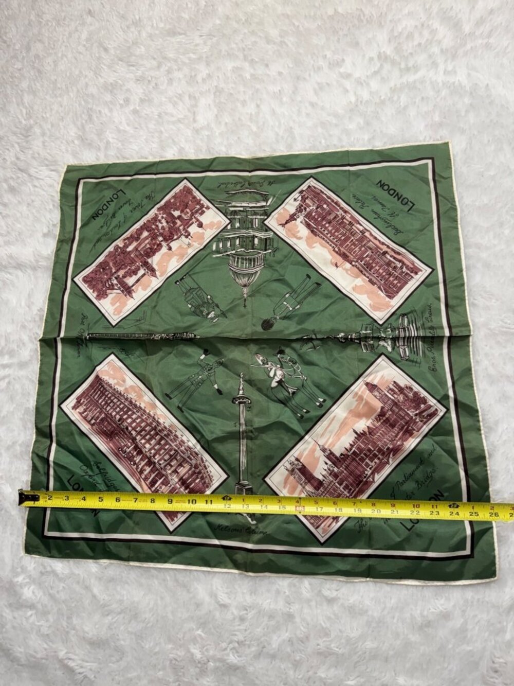 Vintage London Scarf Green Selfridges Tourist Landmark Made in Japan Satin Aceta - Picture 12 of 12